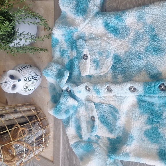 Fuzzy Button Up - Picture 3 of 10